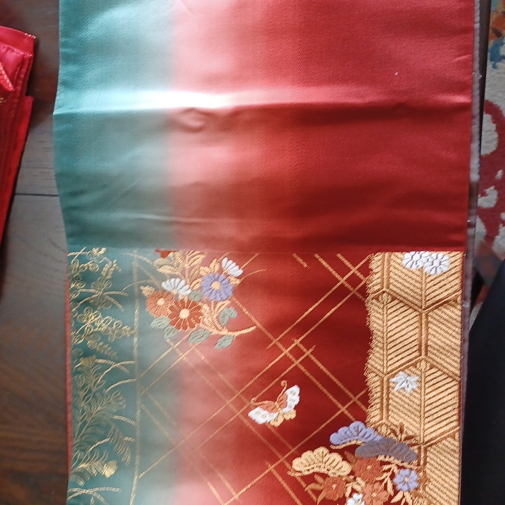 Japanese Table Runner - Picture 3 of 4